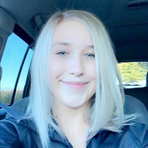 Meet your Posher, Alyssa